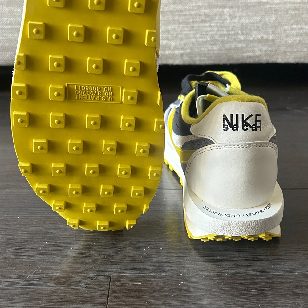 RARE Never Worn!
Nike x sacai x Undercover Collab 
LD Waffle

‘Bright Citron’ - Picture 3 of 5